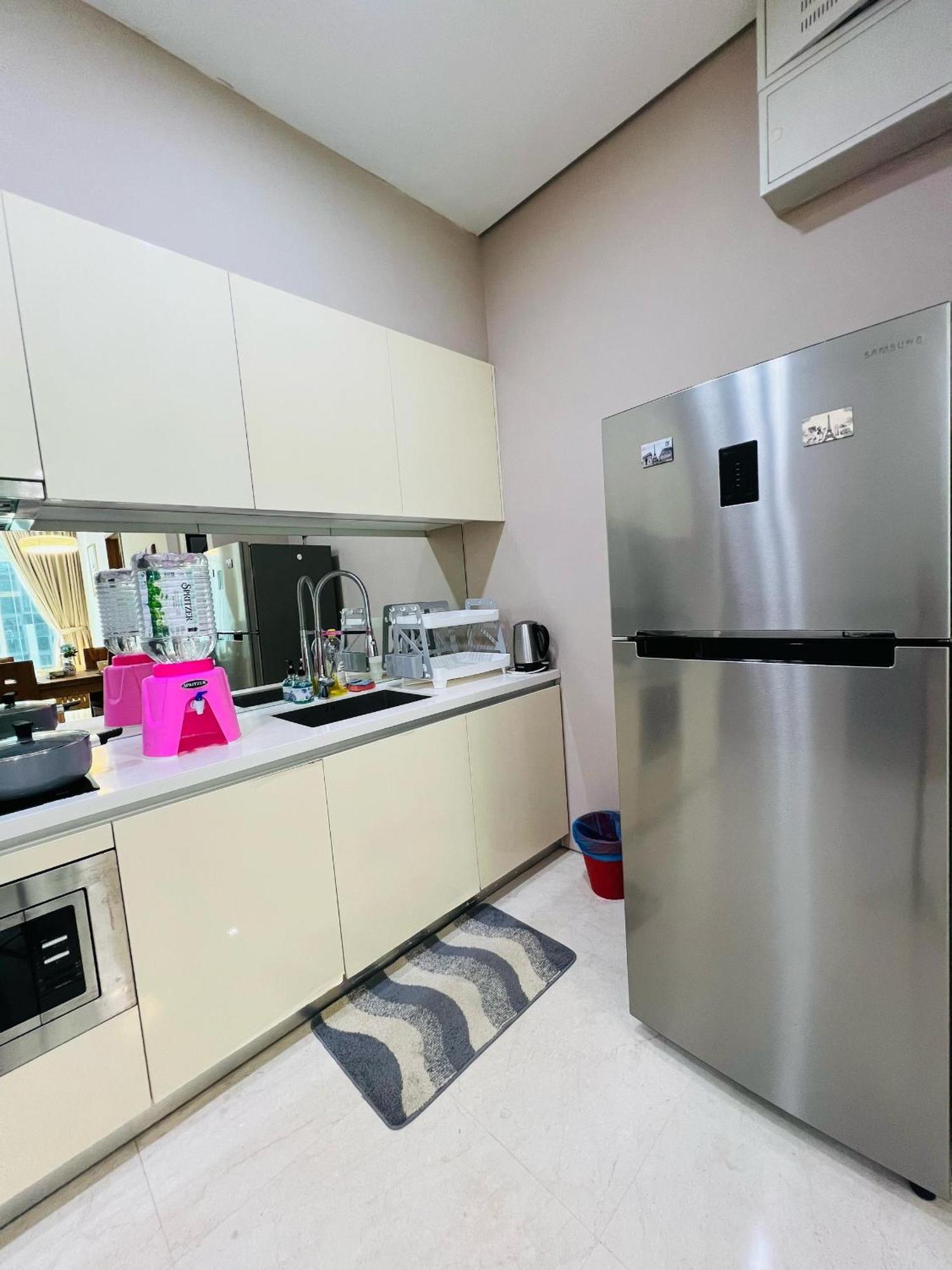 Soho Suites Klcc By Comfort Suites קואלה לומפור מראה חיצוני תמונה